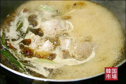 牛肉の醤油煮「チャンジョリム・장조림」韓国の人気レシピ。高タンパクおかずカライチ