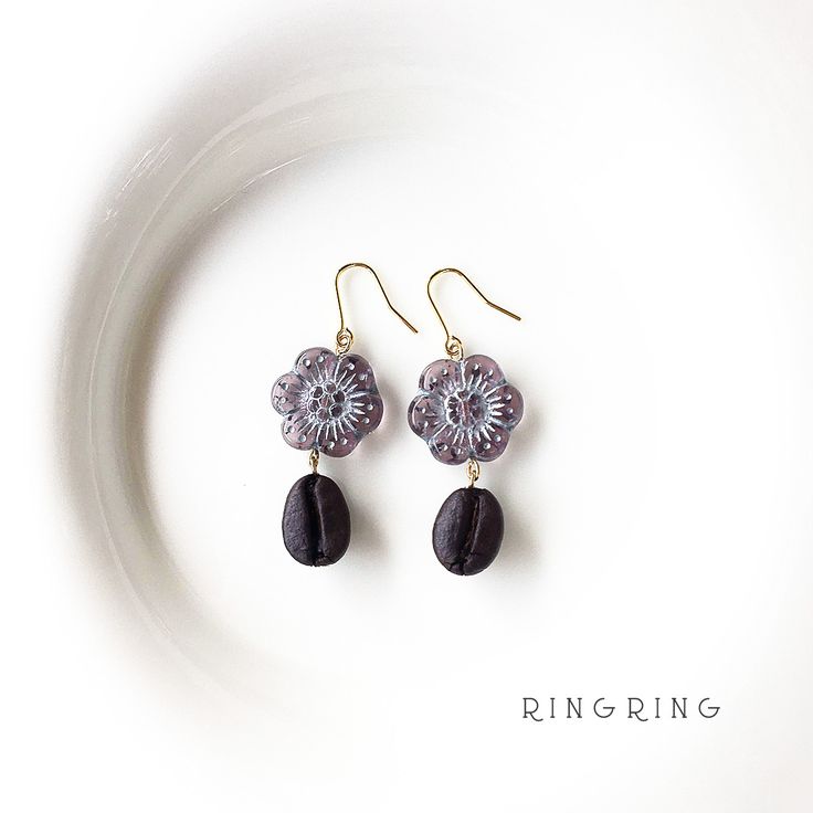 黒檀×夜光貝 珈琲豆ピアス 貴重な木と繊細な職人技 コーヒ