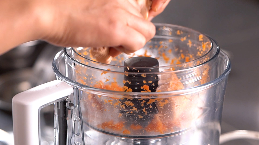 新じゃがとサーモンリエットのカナッペ風