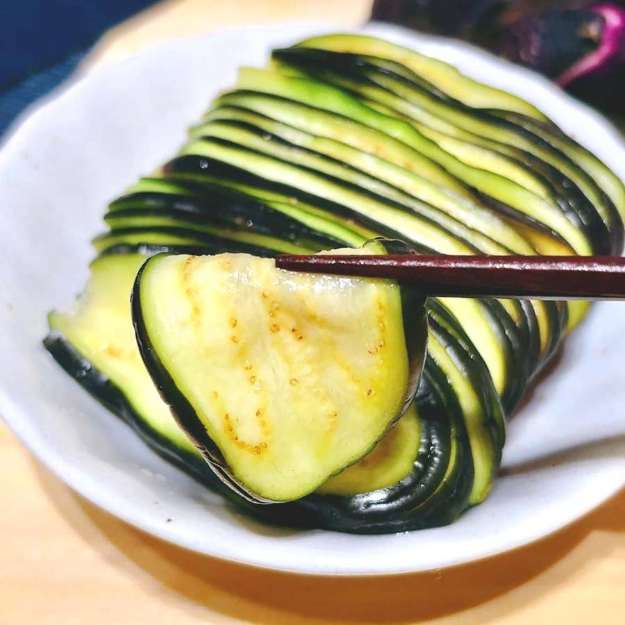 なす、みょうが、きゅうり 塩昆布で浅漬け レシピ・作り方Tasty