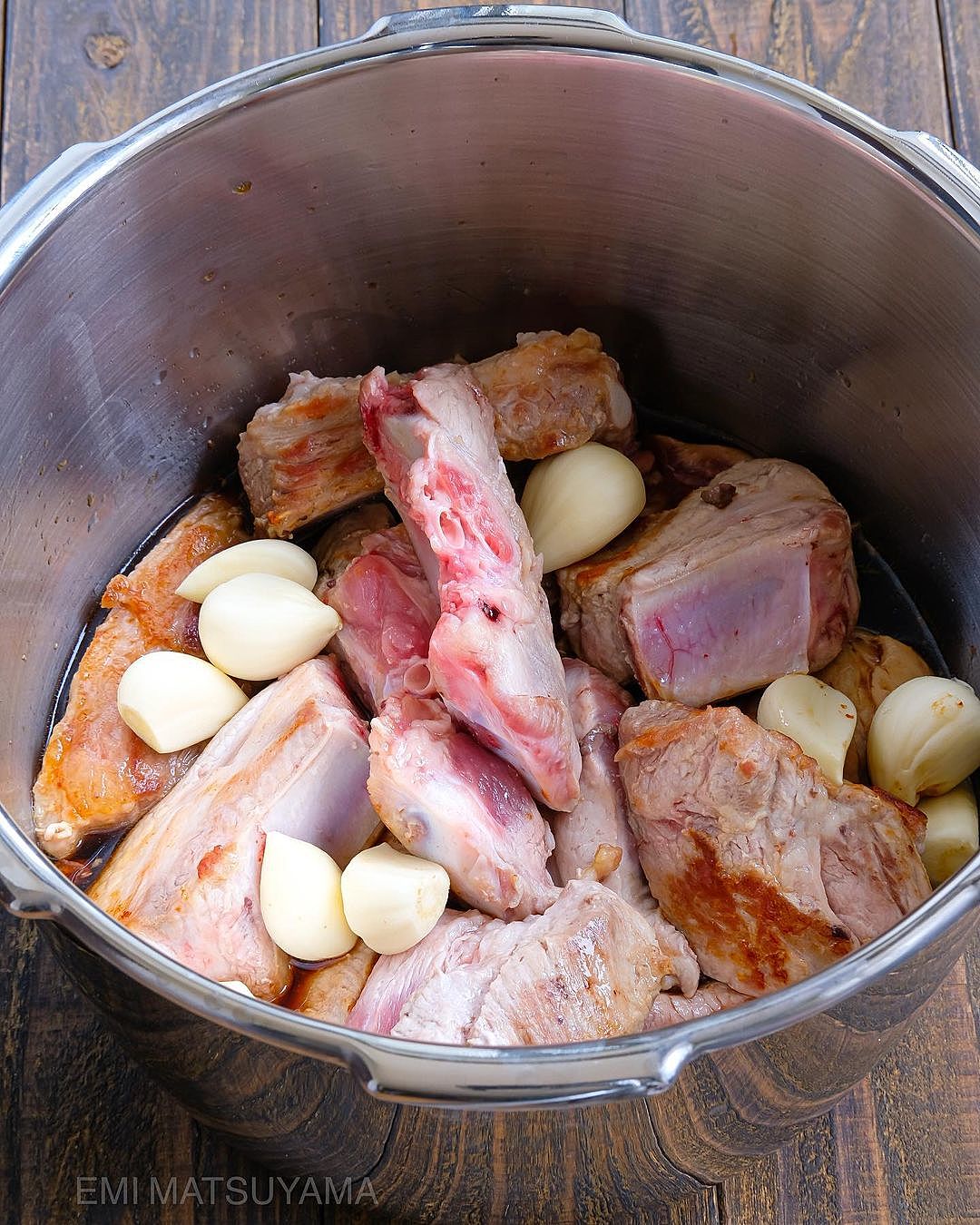 圧力鍋でつくるスペアリブのコーラ煮込み