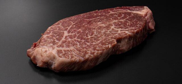 枝肉状態時では判らない瑕疵 かし に多発性筋出血 シミ があります。 - 佐倉 鳥羽ミート お肉のブログ