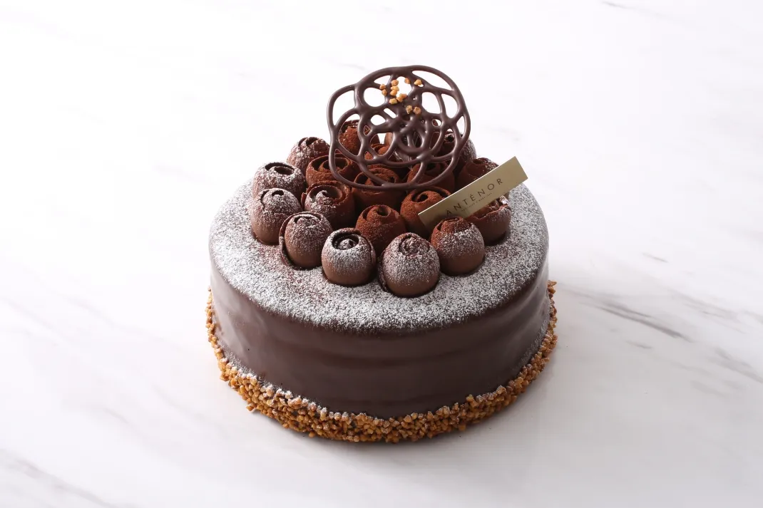 チョコレートデコレーション コーティングPâtissier Éiji Nitta パティシエ エイジ・ニッタ 公式HP