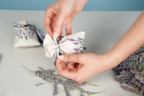 爽やかな香りを保存しよう！ラベンダーポプリ・サシェの作り方ガーデンDIY図鑑