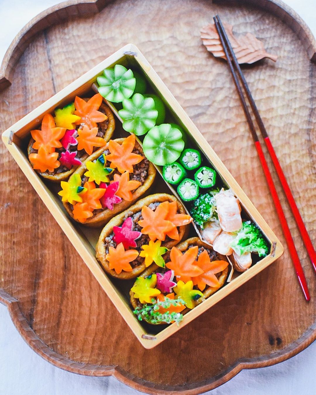 2枚目に動画あり🎥👀✨⁣ ⁣ ⁣ @chiii_cooking_ ◀︎他の投稿も見てね❤︎⁣ ⁣ ⁣ 今日の投稿は @kyaraben3150様との共同投稿です🍀⁣ ⁣ ⁣ おはようございます✨⁣ ⁣ 今日はリスいなり弁当🐿️⁣ ⁣ おいなりさんを可愛いリスちゃんに変身🧚‍♀️⁣ ⁣さつまいもの栗も入れて、秋