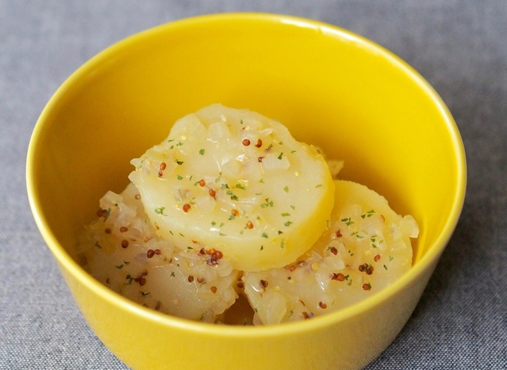 献立 スズキのムニエル、じゃがいもとパプリカのハーブバターソテー、茹でブロッコリー、しらすおろし、茄子と大葉の焼き浸し、おかひじきのマヨポン和え、豆腐と納豆のお味噌汁: kajuの□今日のお料理・簡単レシピ□