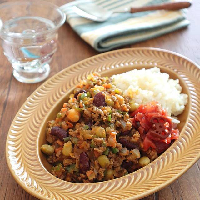 蒸し大豆で手軽に大豆の煮物！五目豆