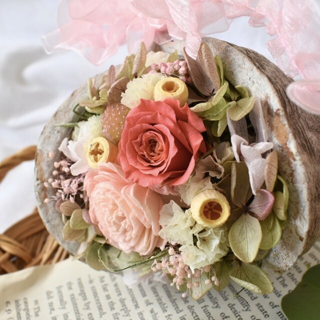 ブッダナッツ*幸運のナチュラルな木の実のアレンジプリザーブドフラワーギフトMeihua