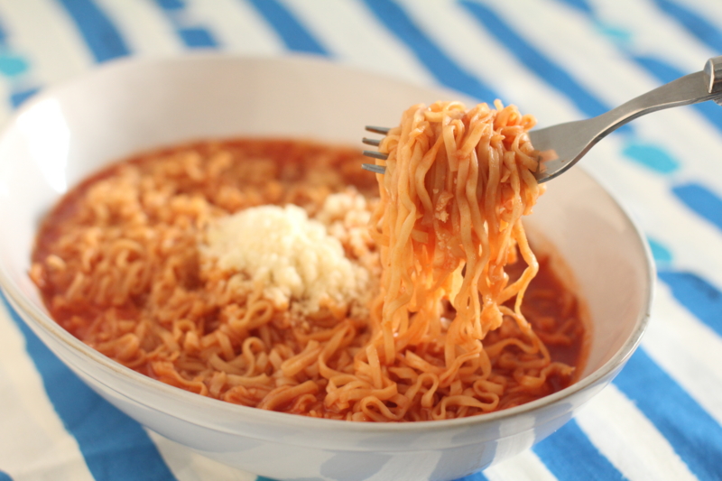 アレンジチキンラーメン●チーズ＆たまごラーメン