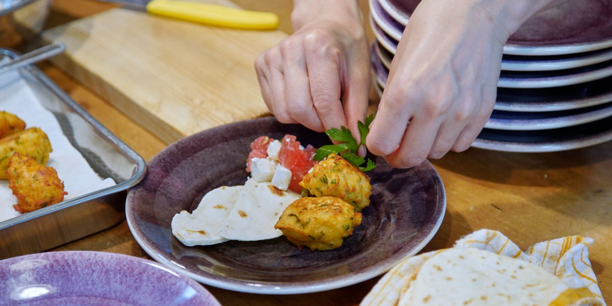 YouTubeの人気シェフが教える、最速おうちフレンチ 家庭でできるプロのコツが満載！『フレンチシェフの引き算レシピ』4月17日発売株式会社世界文化ホールディングスのプレスリリース