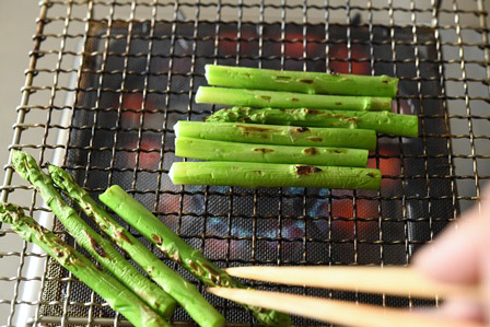 重要 ホワイトアスパラをおいしく食べるための下ごしらえ 写真で解説 ※グリーンとの違いに注意！