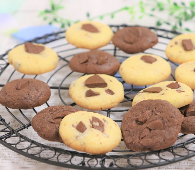 スキレットで簡単スモアレシピ - キャンプ料理家のチョコサンド