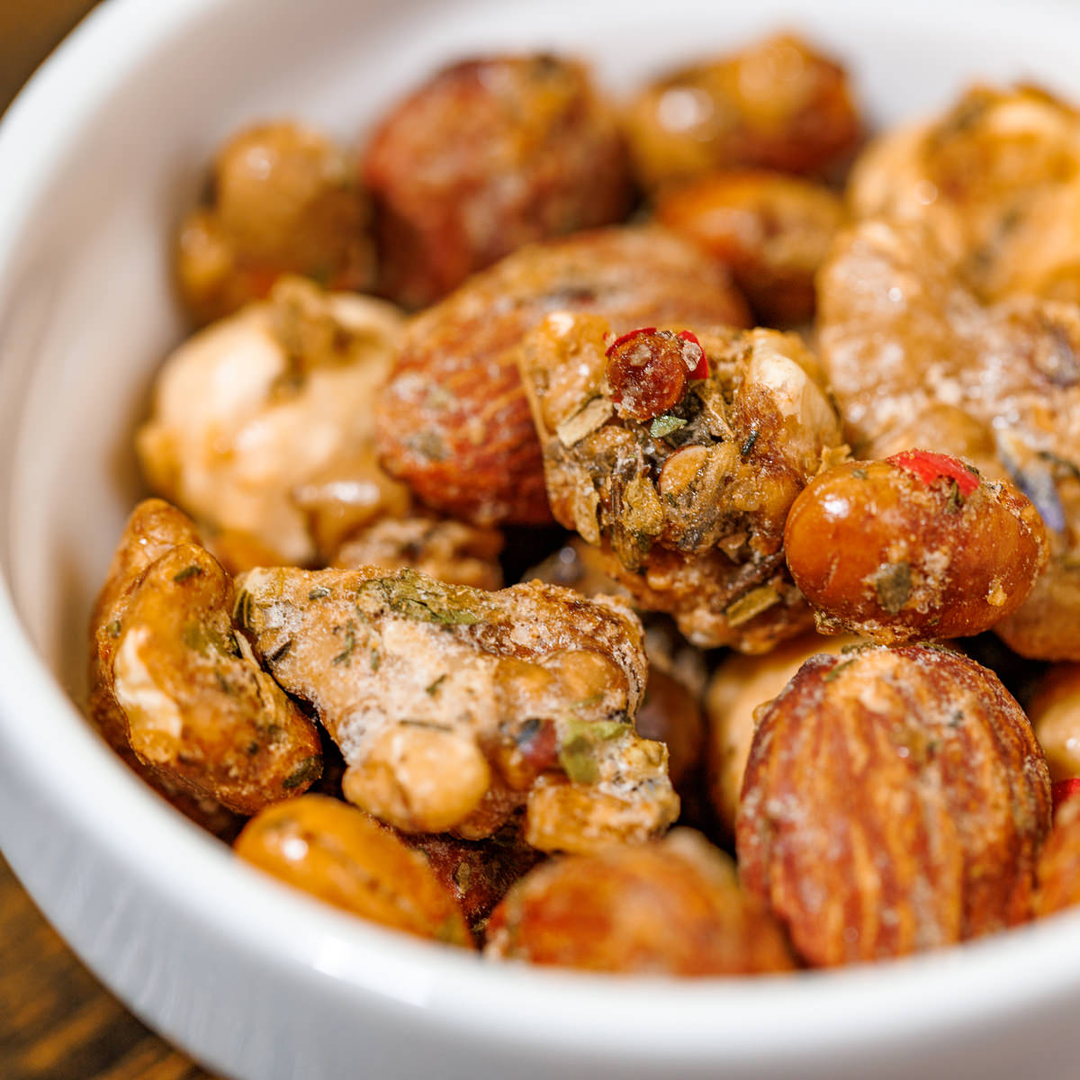 スパイス香るナッツと楽しむビール4種セット – CARVAAN OnlineShop