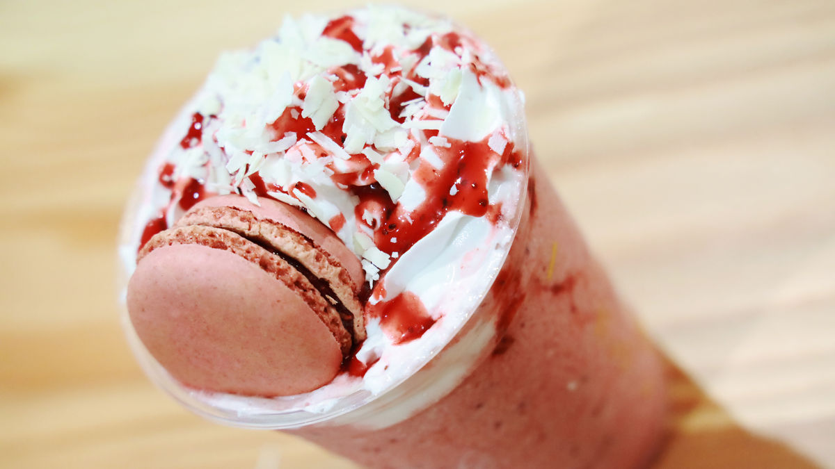 ファミマ新作フラッペ: ゴディバ監修の魅力