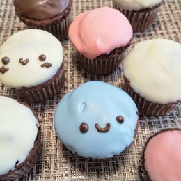 ブラックロールケーキ