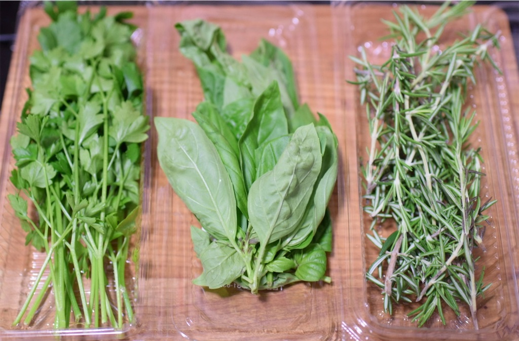 洗わなくていい野菜 イタリアンパセリパセリには美容効果のあるβ-カロテンが豊富に含まれています、香りも味もクセが少ない、洋風パセリです。しあわせ商談サイトNAGANO