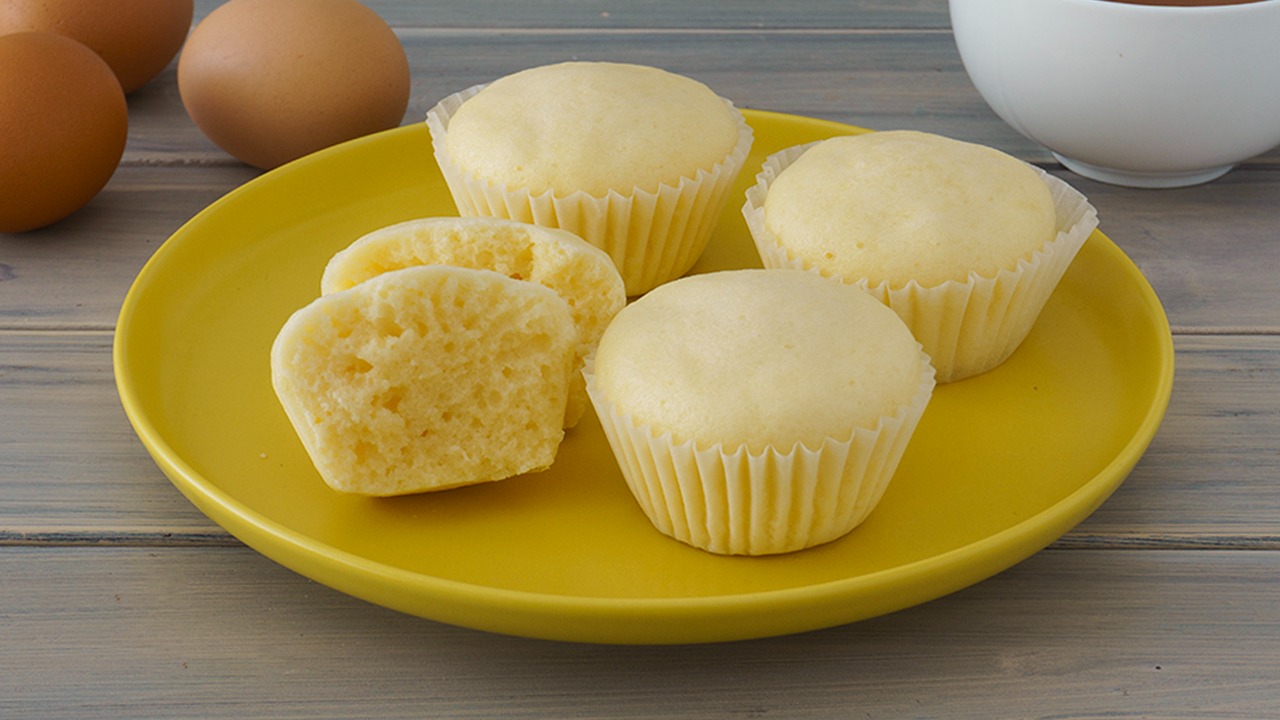 無水で旨味凝縮！豚こまと白菜と卵のフライパン蒸し