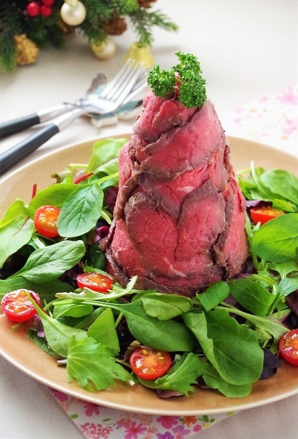 ローストビーフの可愛い盛り付け方簡単！おしゃれな盛りつけのコツ
