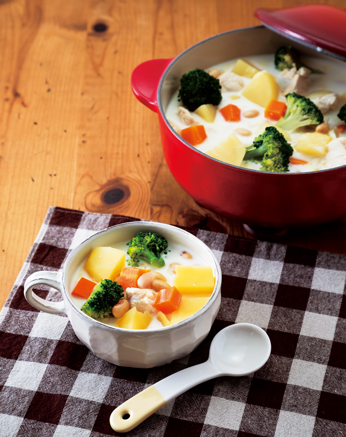 えびのアヒージョの献立 副菜：なすのマリネ、汁物：たっぷり野菜のコンソメスープ 献立・メニュー 味の素パーク たべる楽しさを、もっと