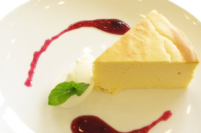 チーズケーキをおしゃれにトッピングしよう。誰でも簡単×可愛くできるアイデアご提案folk