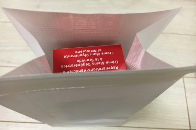 大きいサイズの紙袋はどこで売ってる？買えるお店を徹底調査オリジナル紙袋のデザイン、パッケージの印刷なら ベリービー