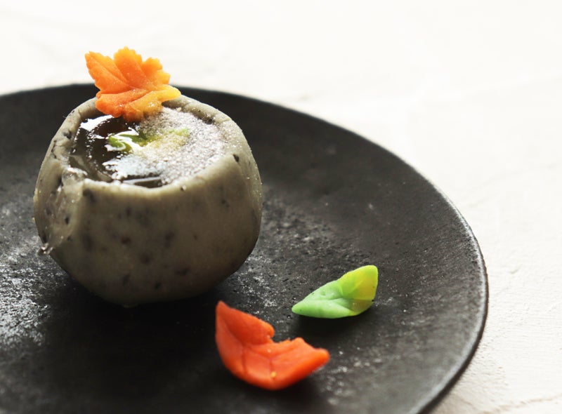 秋の練り切り 10853008690 の写真・イラスト素材アマナイメージズ