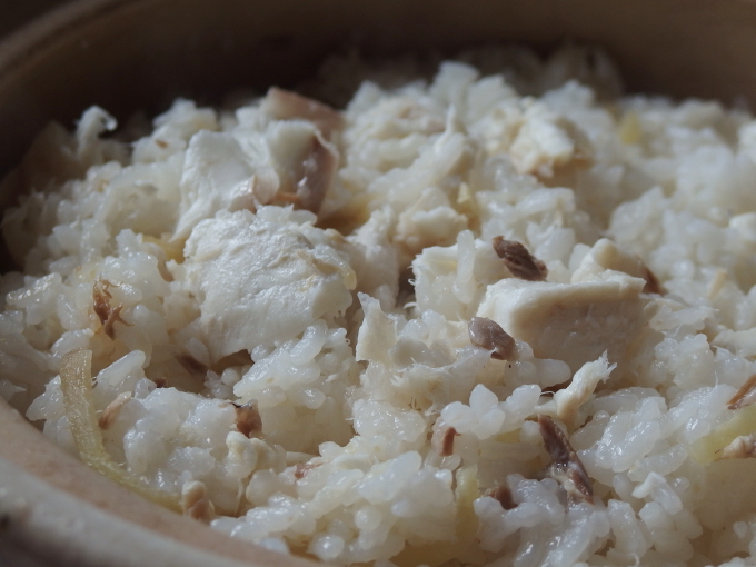 魚のプロ直伝 旨みと香りがすごい！ 切り身で作る鯛めしレシピ。 鯛のさばき方解説も三越伊勢丹の食メディアFOODIE フーディー