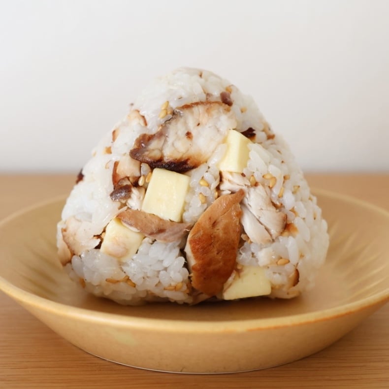 色々な具のおにぎりのイラスト素材105315431- PIXTA