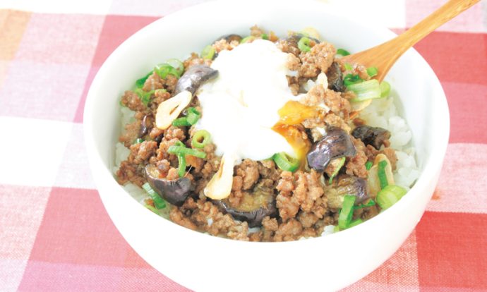 基本からアレンジまで！思わずつくりたくなる「合い挽き肉 丼」のレシピ集クックパッド
