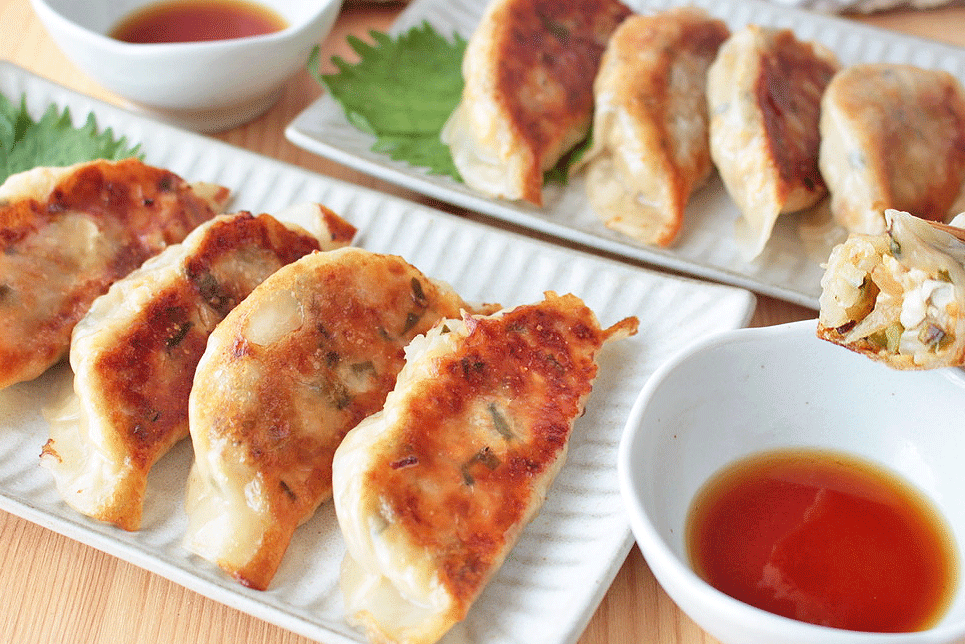 お肉の代わりに○○！『肉無しパリパリ節約揚げ餃子』