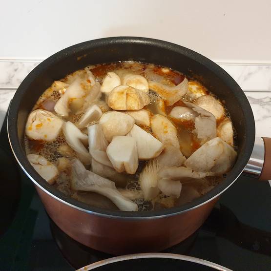 トムヤムナムサイ‐ต้มยำกุ้งน้ำใส‐