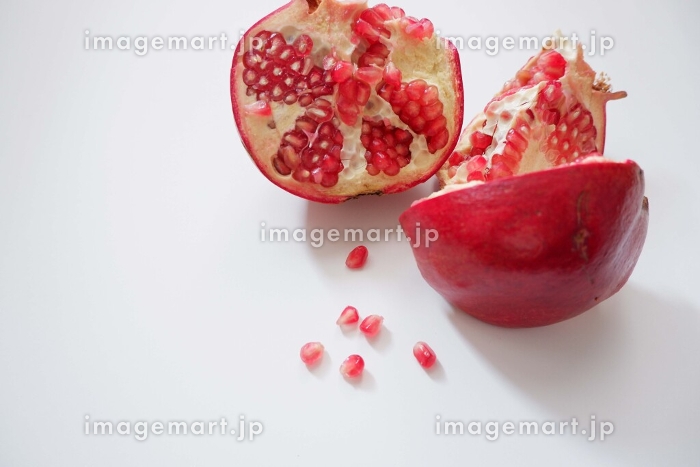 ザクロ」ってどうやって食べるの