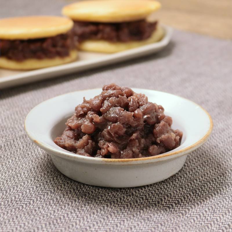 おしるこやあんこ餅等、お好きに使っていただけるように、 当店手作りの つぶあん 又は こしあん を販売中❣️ お買い求めは材木町本店か盛岡フェザン店へ 私はこし餡多めで粒あん混ぜるのが好きです😊あんこ販売中 こしあん つぶあん 和菓子 岩手 盛岡 材木町 御菓子