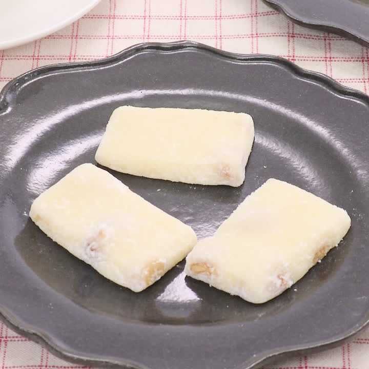 ぐっち夫婦の”もちハック”レシピ おやつ①あんことクリームチーズのもちパイレシピフード・レシピMart マート 公式サイト光文社