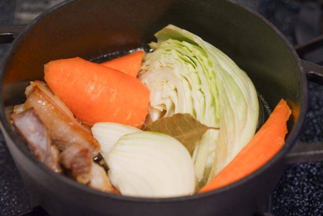 塩漬けクッキング！塩豚をつくろう！ - リレーコラム - やまゆり生活協同組合