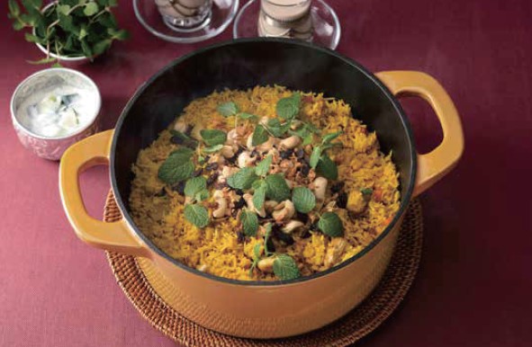 炊飯器で作るチキンビリヤニ