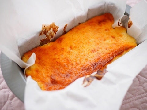 いつもご利用いただき誠にありがとうございます。 今日も19時まで営業中です。 シャインマスカット、宮崎マンゴーのタルト 桃のケーキ 「あらかわももか」、いちぢくのケーキ「レーブ.ド.フィグ」など ケーキもジェラートもフルーツいっぱいです。 皆様のお越しをお待ちし