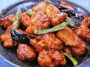 ピリッと甘辛！ フライパンで簡単「鶏肉のコチュジャン炒め」レシピ-Mizuki連載フーディストノート