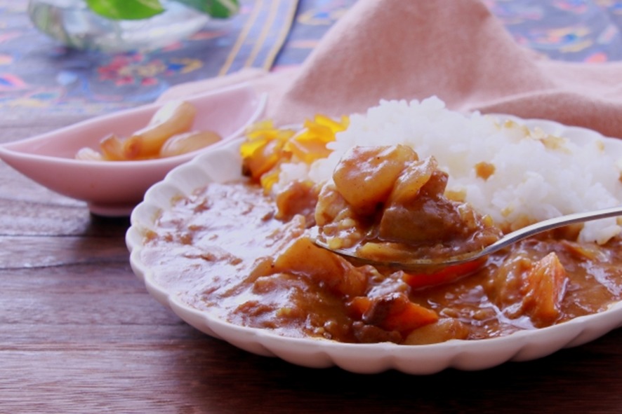 カレーライスとライスカレー、どう違う？ - 日本経済新聞