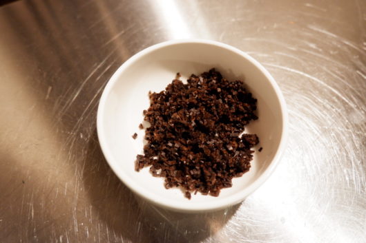 ラ・ボンヌ・ターブル」中村シェフは具だくさん派。伝統的なフランス料理を進化させた攻めのおにぎり、サンドイッチごま油の四季マルホン胡麻油 –マルホン胡麻油 presents「おいしい！」を探究する採れたて食メディア