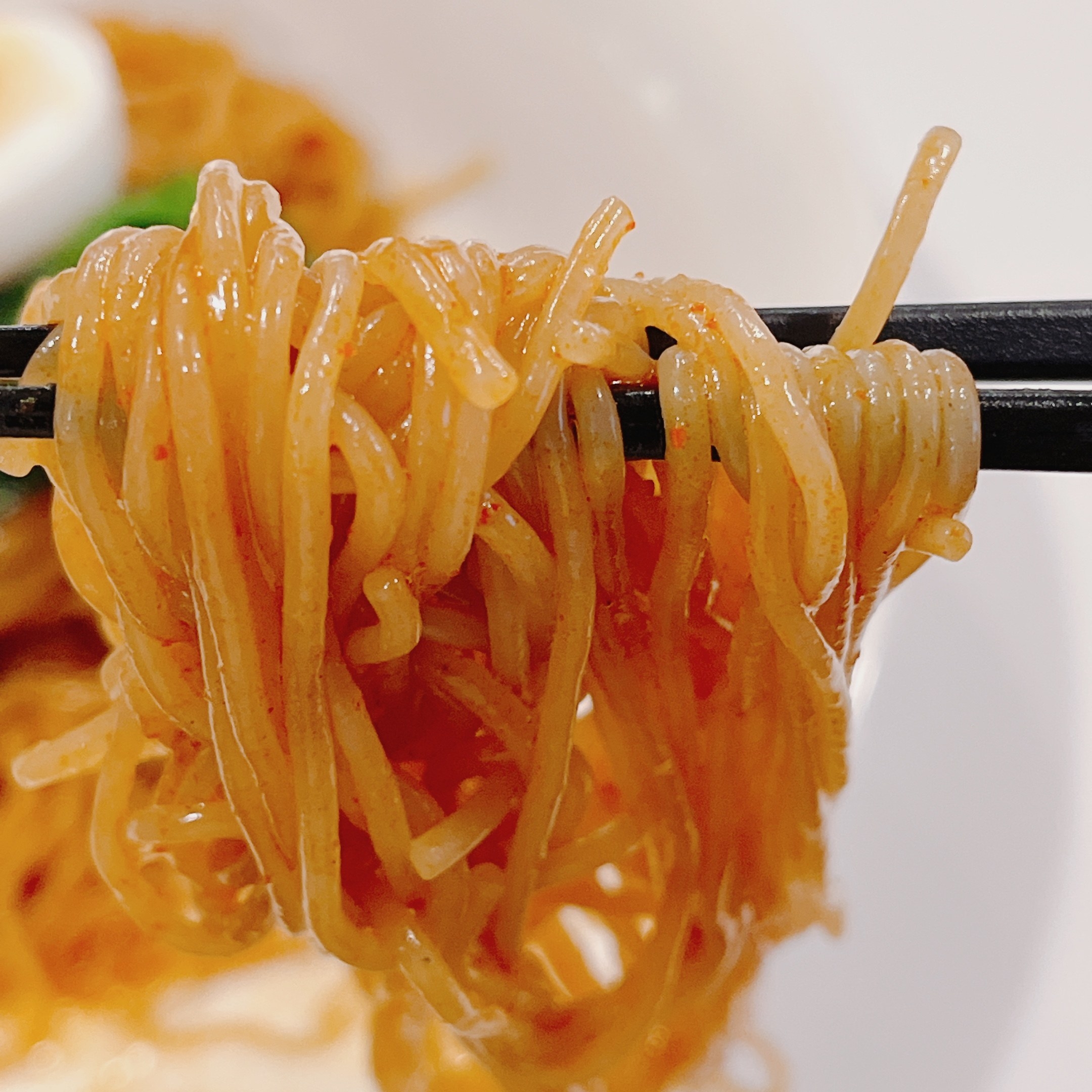 業務スーパーの『ビビン麺』のおすすめ度は？ ソースの味や麺の風味をチェックしてみたmitok ミトク