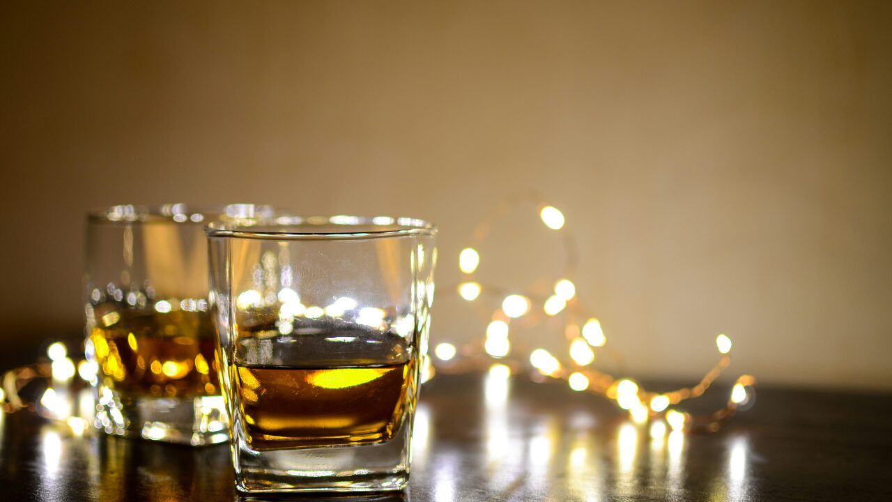 TOP5 ストレートにおすすめのウイスキー！ロック で飲むと美味しい種類を厳選紹介ランキング屋レビューブログ※当ページのリンクには広告が含まれています