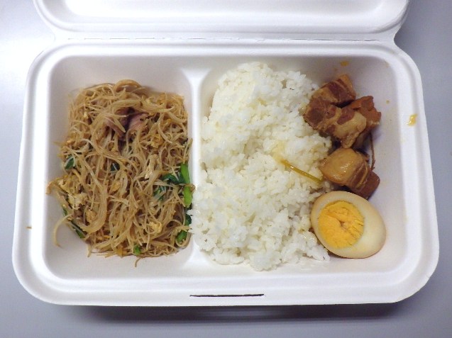 タイ料理パロ、甘い豚肉の塩漬け卵のシチューします。の写真素材・画像素材 Image 23132007