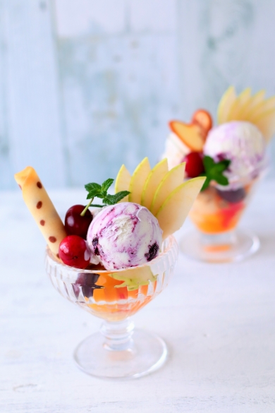 ブルーベリーとクリームチーズのアイスクリームの作り方 Blueberry & Cream Cheese Ice Cream 牛乳クリームチーズのブルーベリーアイスクリームのレシピ