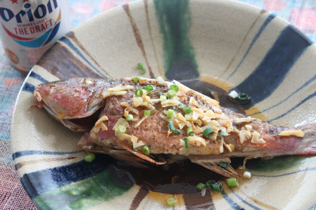 島ちょぼ沖縄でポピュラーな魚『グルクン』 バター焼きが最高 季節の添え野菜🫛グルクン沖縄今帰仁今帰仁夕食居酒屋okinawaInstagram