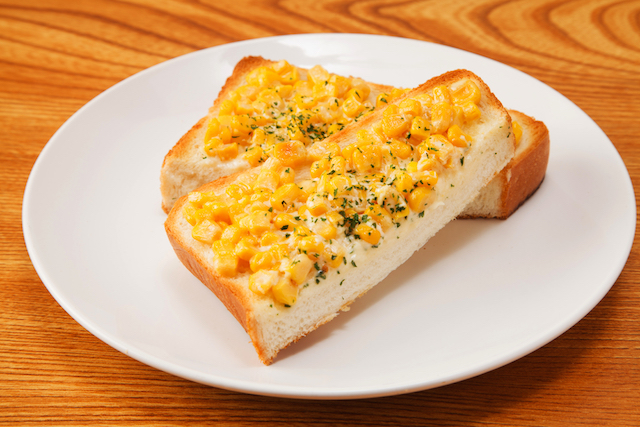 1歳から食パン🍞@___papagohan さんの投稿をお借りしました パパがつくる❣️しあわせ幼児食 👉 @___papagohan 「１才〜 食パン８選」 フォロワーさんに教えてもらったのですが めちゃくちゃ参考になります☺️ リアルなもの、簡単メニューばかり。こおゆうお声を