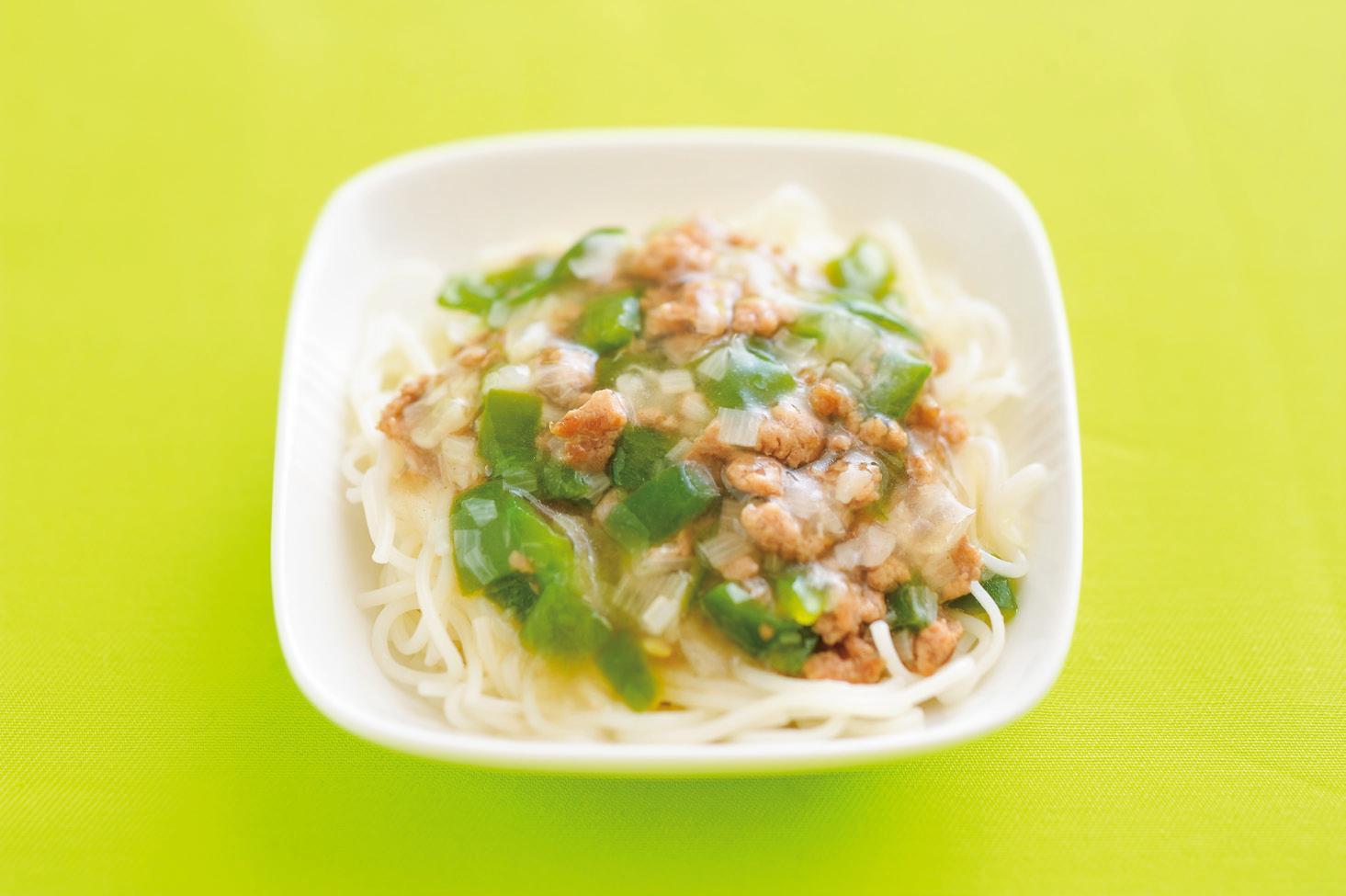 離乳食の「ピーマン」は中期から。皮むきや冷凍保存方法と時期別おすすめレシピHugKum はぐくむ