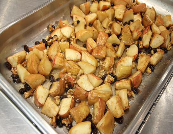 オーブンで焼くだけ！絶品 丸ごと焼きリンゴ