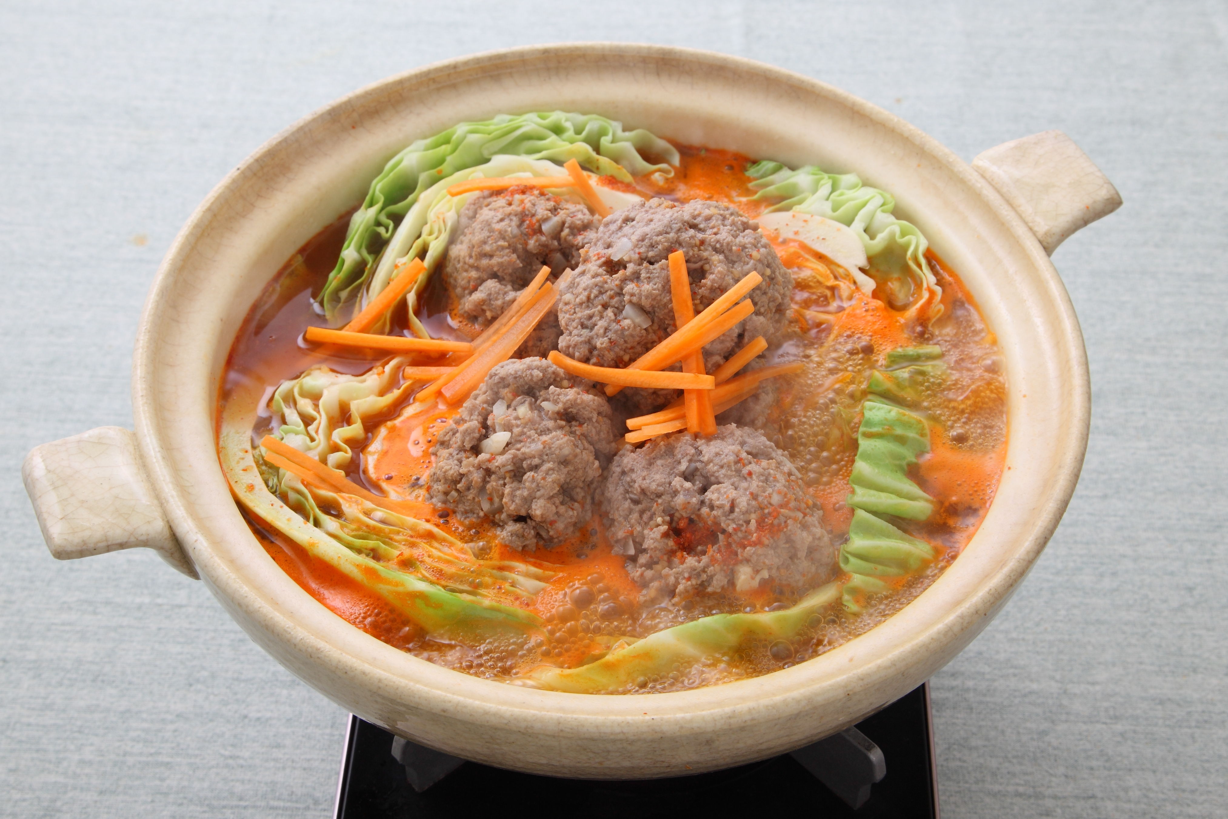 キャベツとにらたっぷり♪豚肉のキムチ鍋マックスバリュ東海 静岡、神奈川、山梨、愛知、三重、岐阜、滋賀の食品スーパ