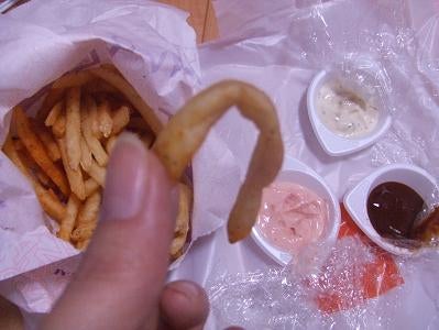 しなしなマックポテトがカリカリに復活！揚げたて食感に戻す裏技とは？4MEEE